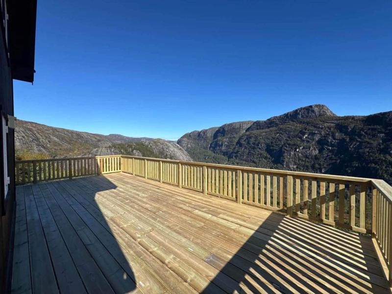 Terrasse med rekkverk